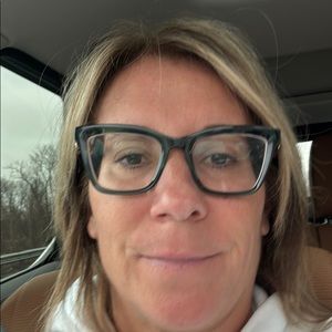 Meet your Posher, Jennie